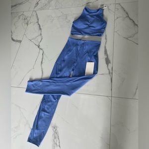 Brand new Set Lululemon.